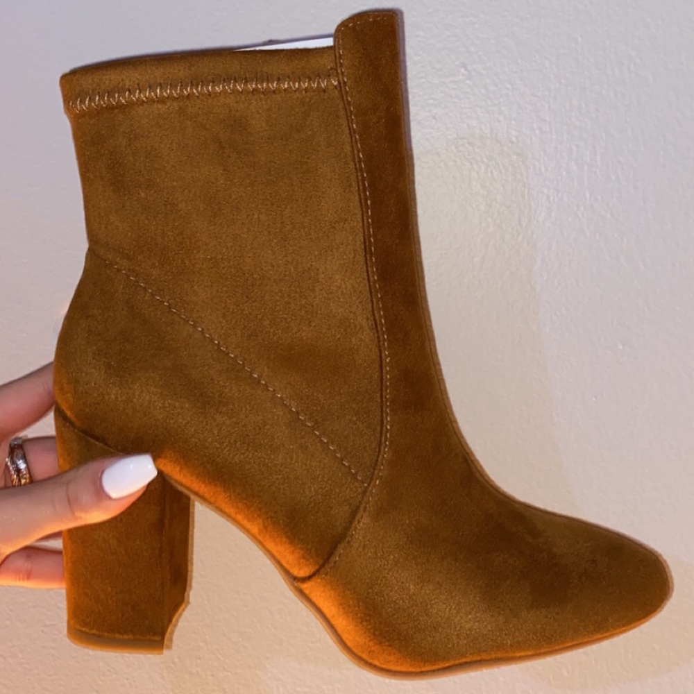 Chestnut - Ankle Boots